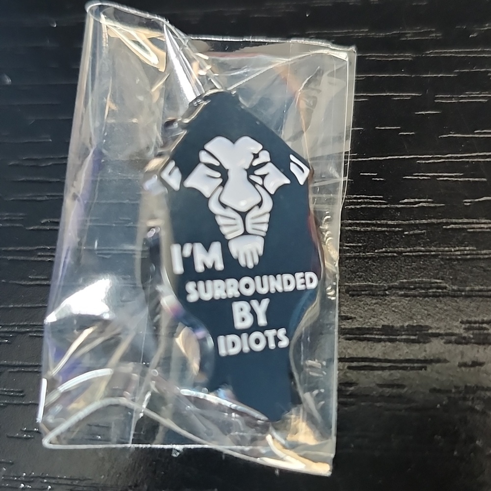 Disney's The Lion King Scar Inspired "I'm Surrounded By Idiots" Enamel Pin - Picture 4 of 4